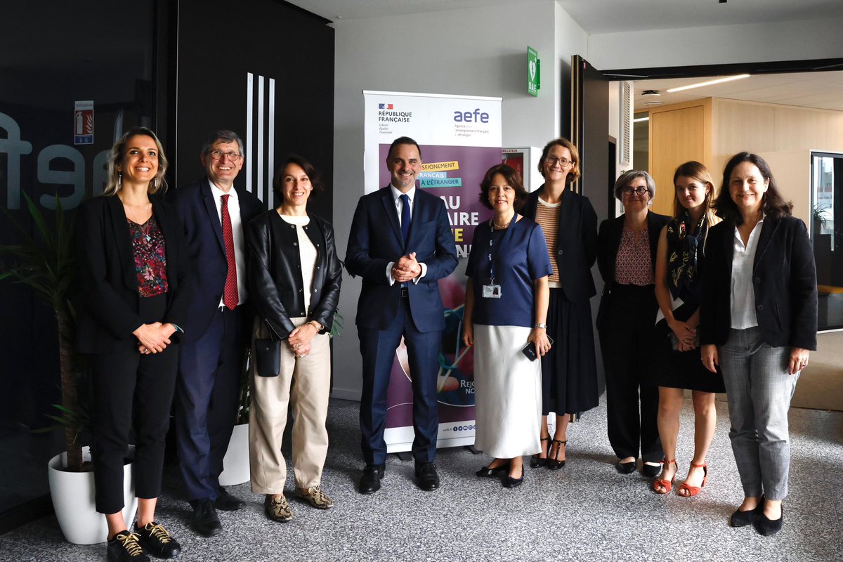 LaurentSMartin's tweet image. L’Agence pour l&apos;enseignement français à l&apos;étranger #AEFE, c’est 600 établissements, près de 400 000 élèves dont 120 000 Français.

Depuis son nouveau siège à Saint-Ouen, elle doit relever de nouveaux défis pour pérenniser son modèle économique et conjuguer rayonnement éducatif,…