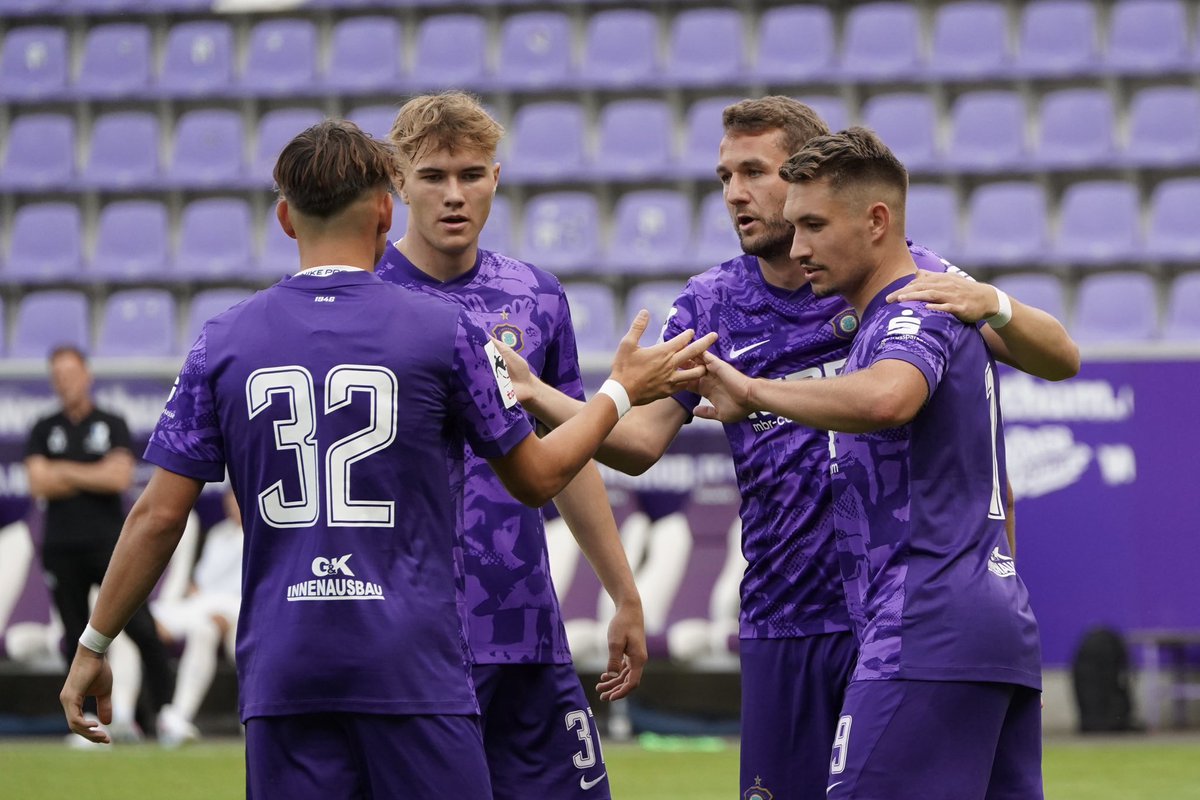 FCErzgebirgeAue's tweet photo. unser Spielbericht 👉🏼 https://t.co/6psBYKo7Li
Der FC Erzgebirge Aue hat sich im Testspiel gegen den Zweitligisten 1. FC Magdeburg teuer verkauft und ein 1:1 erkämpft!⚒️
#AUEFCM #AUE #Kumpelverein https://t.co/zipKuKlfNc