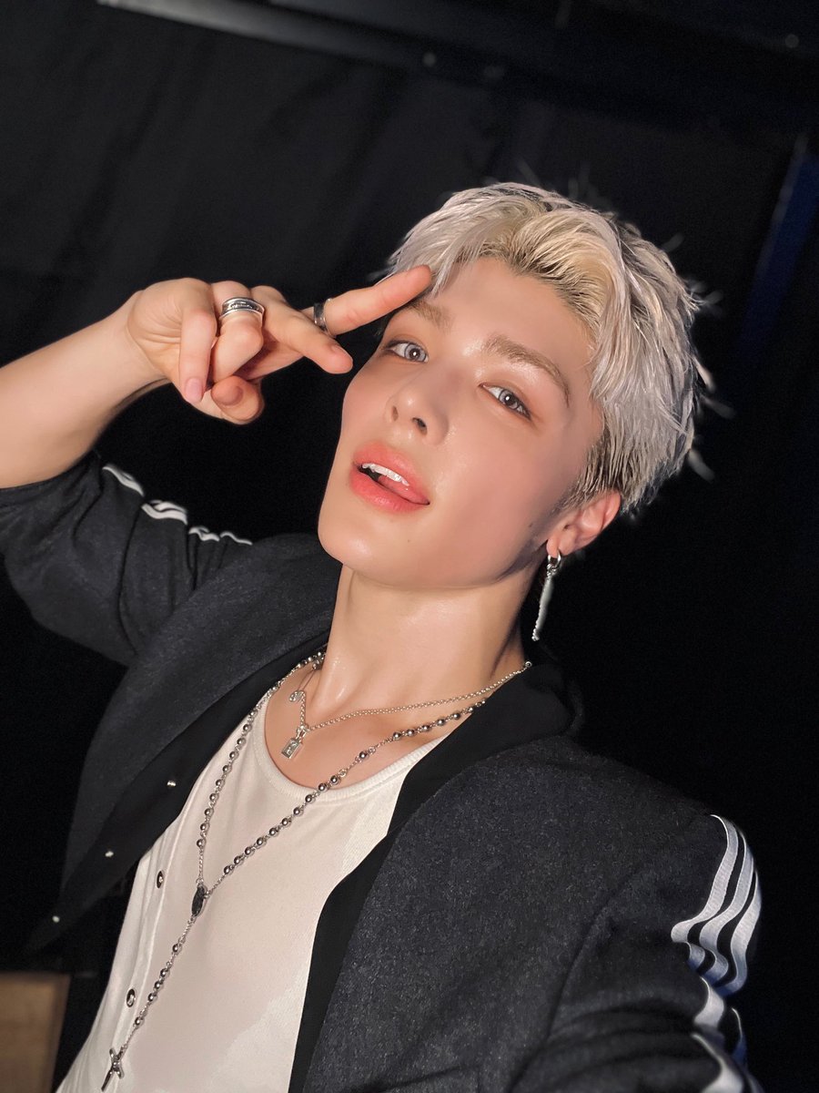 hhhw4ki's tweet photo. 견나좋아 https://t.co/XoZcSyOn1v