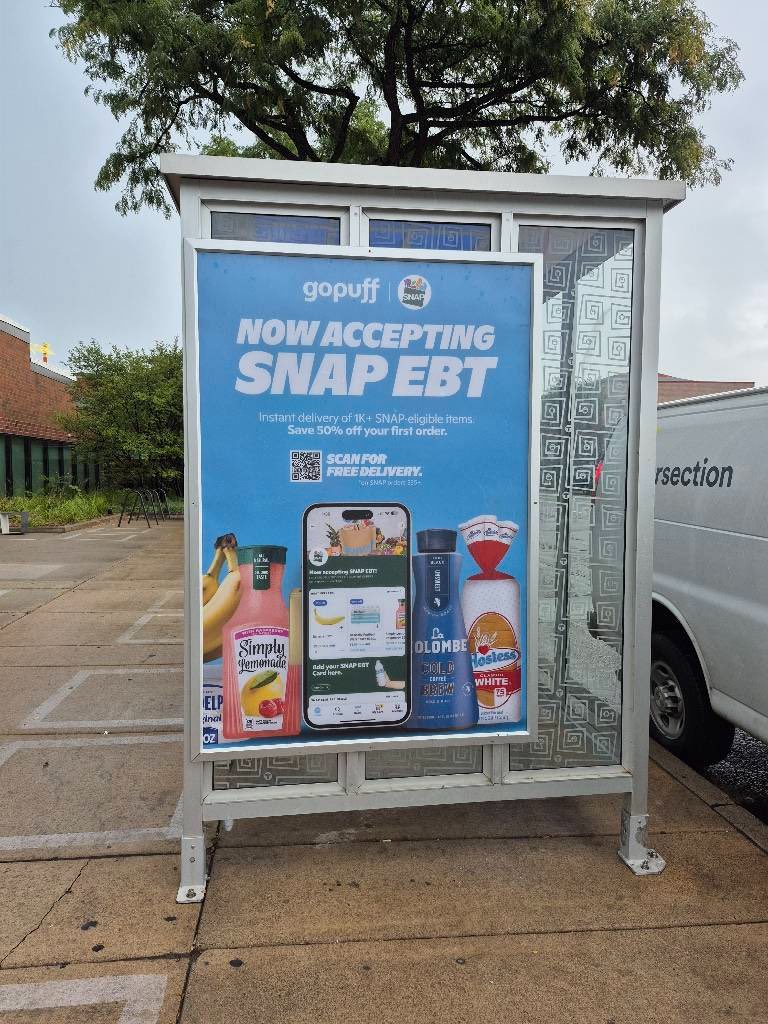 🚍👀 Spotted: <a href="/gopuff/">Gopuff</a> putting EBT front and center on buses &amp; bus stops.

With grocery prices at record highs, GoPuff is offering EBT customers 50% on their first order.