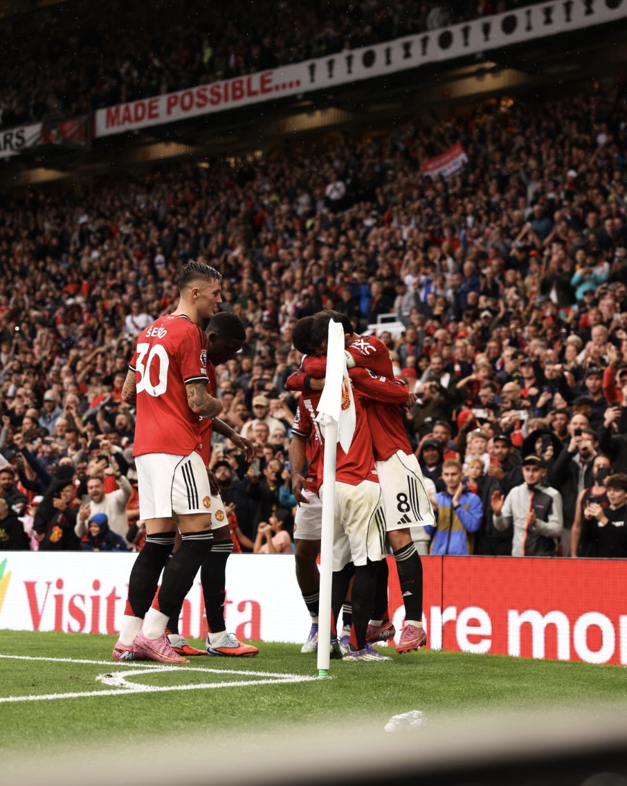 Which player stood out to you against Burnley? 🤔 Let us know in the comments #MUFC