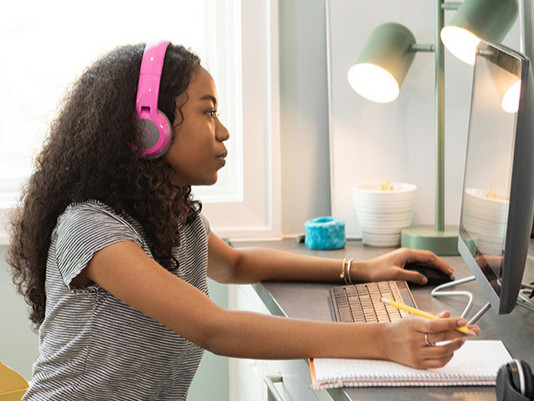 Qualified translators and interpreters are in high demand in California. Bilingual high schoolers can prepare for careers in translation and interpretation through a new Spanish/English online certificate program this fall from Futures at <a href="/UCSDExtStudies/">UC San Diego Division of Extended Studies</a>: go.ucsd.edu/41I8QrJ