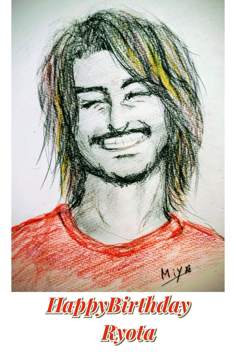 Ryota😆
お誕生日おめでとう🎂🥰

最近⬇️の顔で笑う事多い🤭
貴方の笑顔と繊細な優しさにいつも癒やされてます🩷
貴方の心のファインダー越しに写る
メンバーの写真が大好きです🥹
また沢山📸写してね✨

🇯🇵ツアーが終わったら
少しゆっくりできるかな？

貴方の1年が素晴らしい物になります様に🙏💖