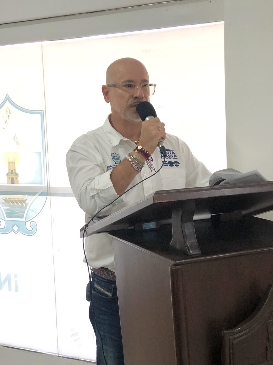 #ComisiónSegunda del <a href="/concejodestamta/">Concejo Santa Marta</a> para dar Primer Debate al proyecto de acuerdo para modificar impuesto del Alumbrado Público 💡, con la participación del secretario de <a href="/haciendastamta/">Secretaría de Hacienda de Santa Marta</a> Gonzalo Gutiérrez. <a href="/SantaMartaDTCH/">Alcaldía de Santa Marta</a> 

#palantecaminante

youtube.com/live/mNuDD2SvV…