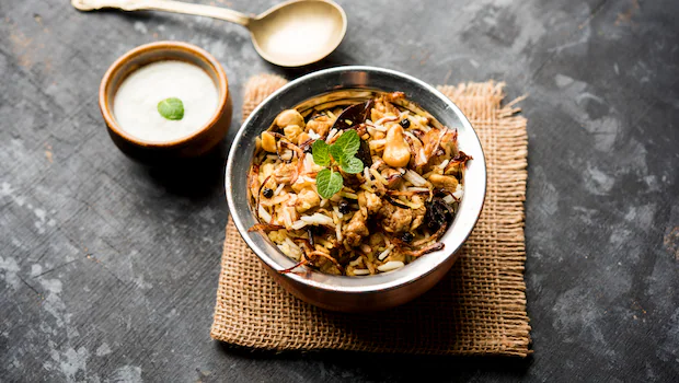 NDTVFood's tweet image. 8 Types Of Biryani Lovers In India: Which One Are You?
food.ndtv.com/food-drinks/8-…
#biryani #types #biryanilover