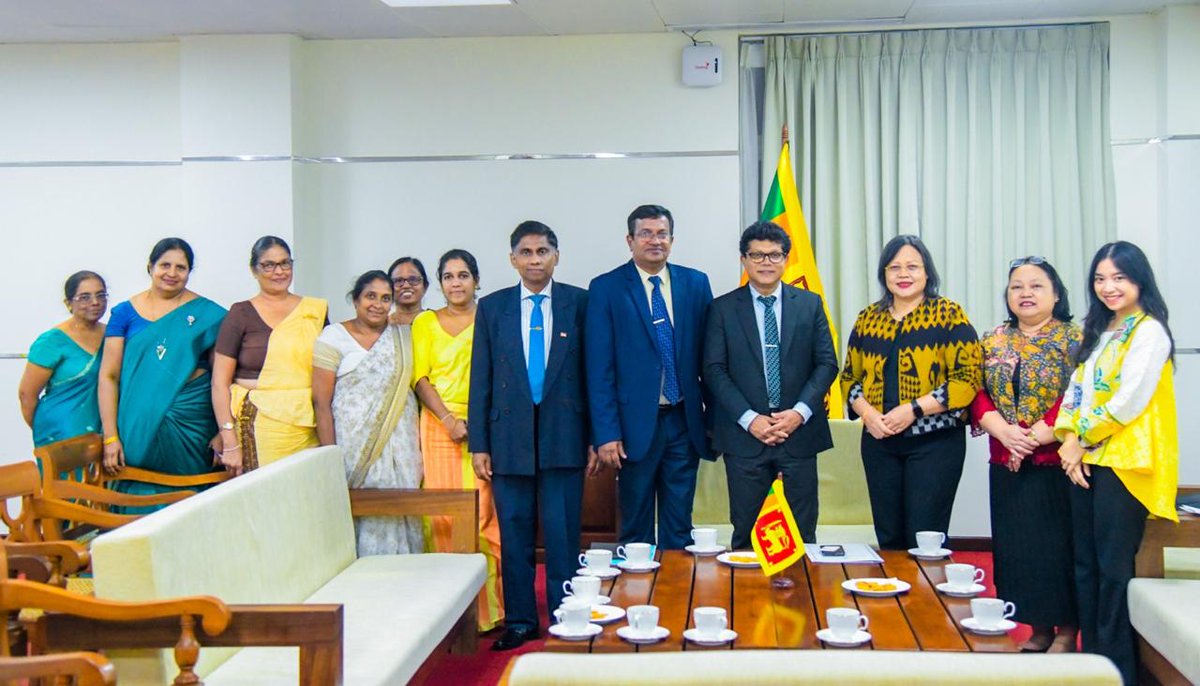 On 18 Aug, I met with Sri Lanka’s Minister &amp; Deputy Minister of Environment to discuss strengthening environmental cooperation, including policy updates, sustainability efforts &amp; potential collaboration.