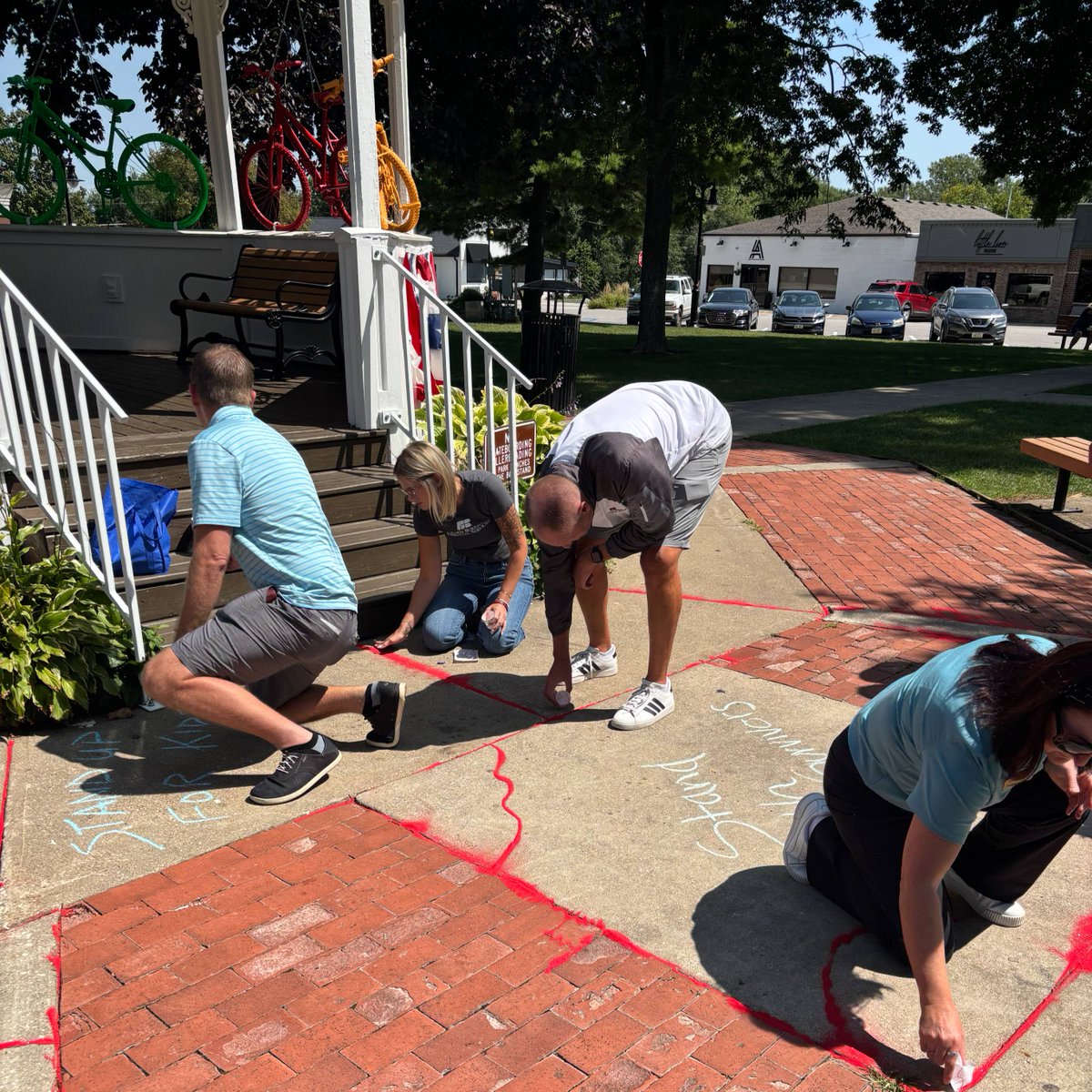 IowaSOS's tweet image. The #RedSandProject in Polk City reminds us of those lost to human trafficking. Last week, we joined Chains Interrupted to discuss how we can all help.
 
Iowa businesses can take action through #IBAT. Learn more: ibat.iowa.gov #EndHumanTrafficking #PolkCity
