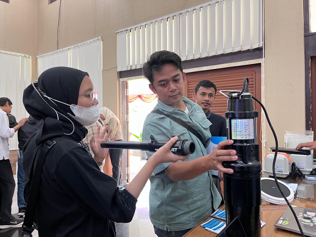 Check out these photos from last month’s roadshow hosted by <a href="/WWF_ID/">Yayasan WWF Indonesia</a>, Project Manager of our #Indonesia #Aquaculture Challenge Project. The seminar showcased technology and technical assistance services provided by competing #privatesector businesses to #smallholderfarmers.