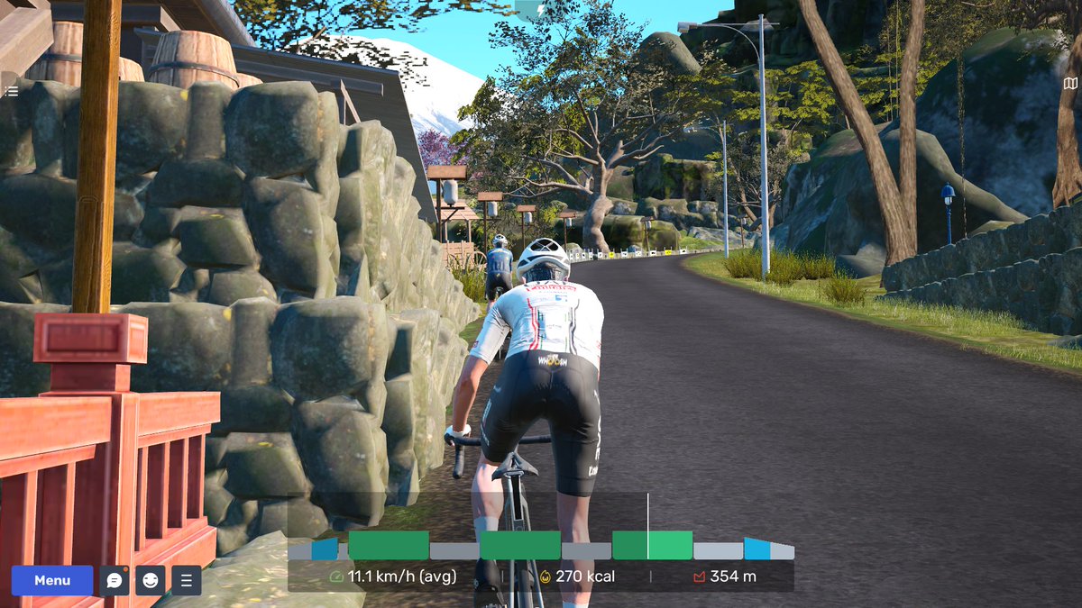 YKenneth3's tweet photo. MyWhooshで富士山コースをSST🚴
この程度でもつらい…🤮 https://t.co/JlS4pEV5ck