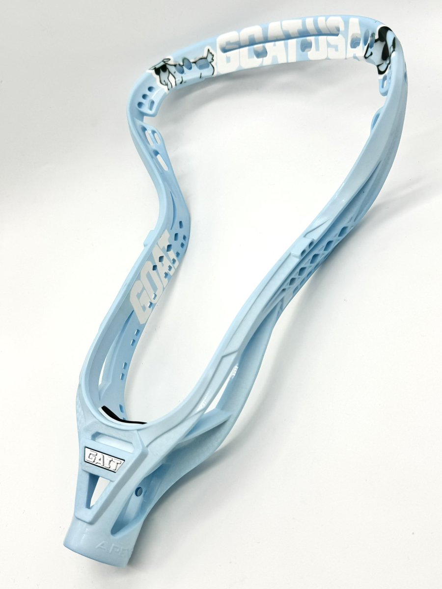 SCDLax's tweet image. Our last @goatusa themed dye, this one is on a @gaitlaxofficial Apex 2! 🐐🇺🇸