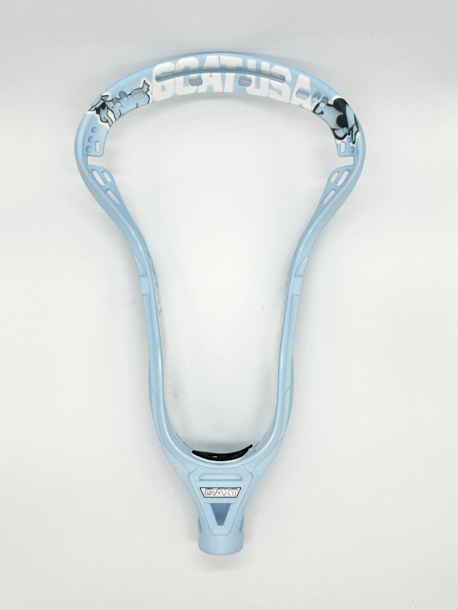SCDLax's tweet image. Our last @goatusa themed dye, this one is on a @gaitlaxofficial Apex 2! 🐐🇺🇸