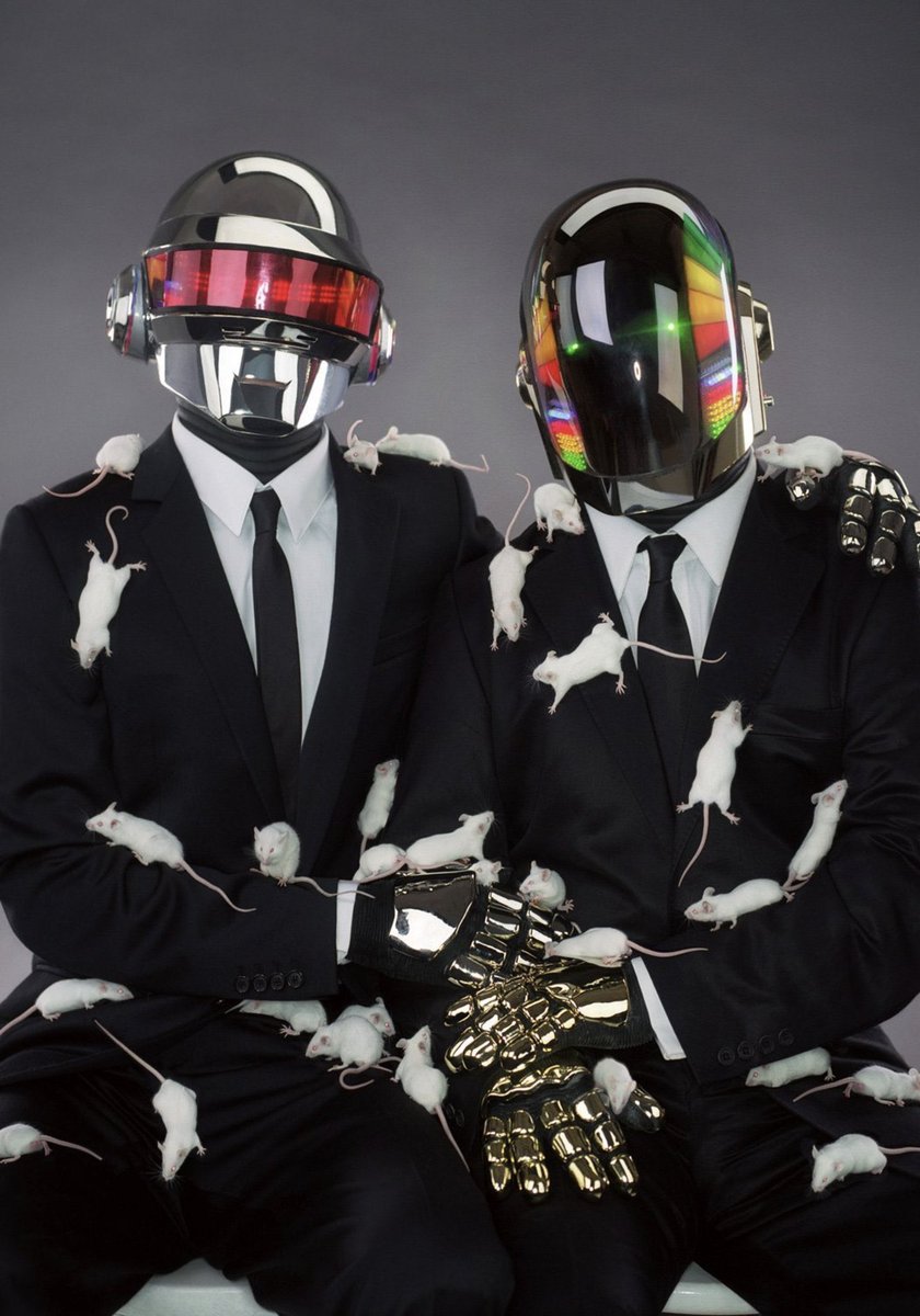 DaftClubHQ's tweet image. Sometimes a family is just two robots and thirty rodents. 

Daft Punk for Rolling Stone, 2001. 🐁

📸: Jean-Baptiste Mondino