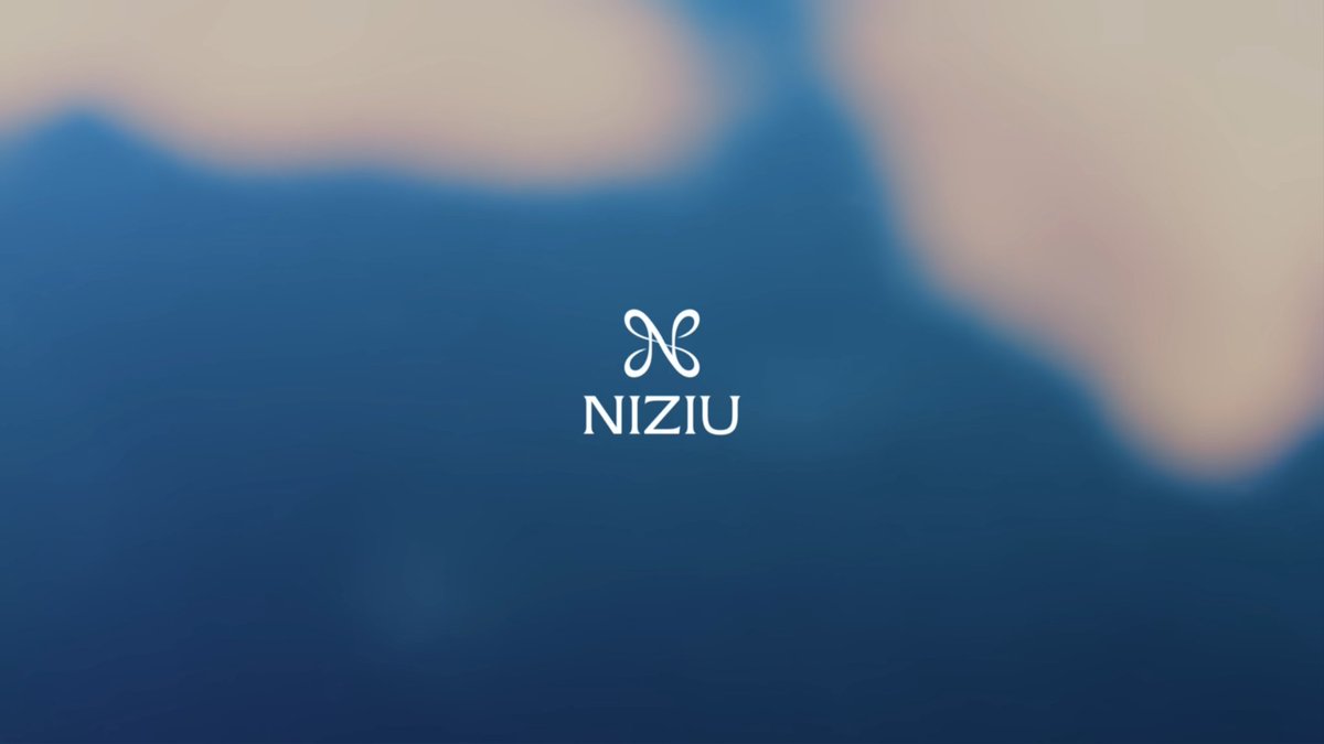 どうやら新ロゴに間違いなさそう。 「N」と「∞」を組み合わせた感じかな。 「∞」は「無限」を意味し、英語では「infinity（インフィニティ）」、フランス語では「infini（アンフィニ）」と読みます。  「#アンフィニジュー」って呼ぶのがかっこいいかも。🤭 #NiziU ...