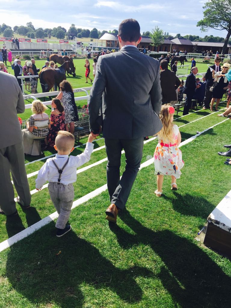 York Racecourse tweet media