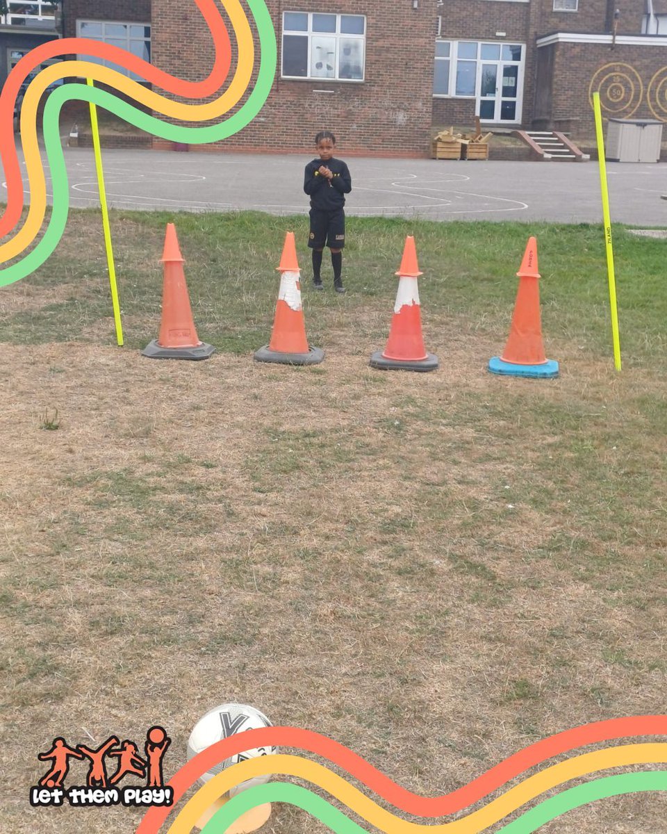 MNRCoaching's tweet photo. Our footballers took on the “top bins” challenge at our Calcot holiday camps!⚽️

Footballers completed age appropriate challenges to get the ball off the floor, progressively becoming harder by adding higher barriers and then a goal keeper!💙

#FootballCamp #FootballCoach https://t.co/BLbFeXfBh9