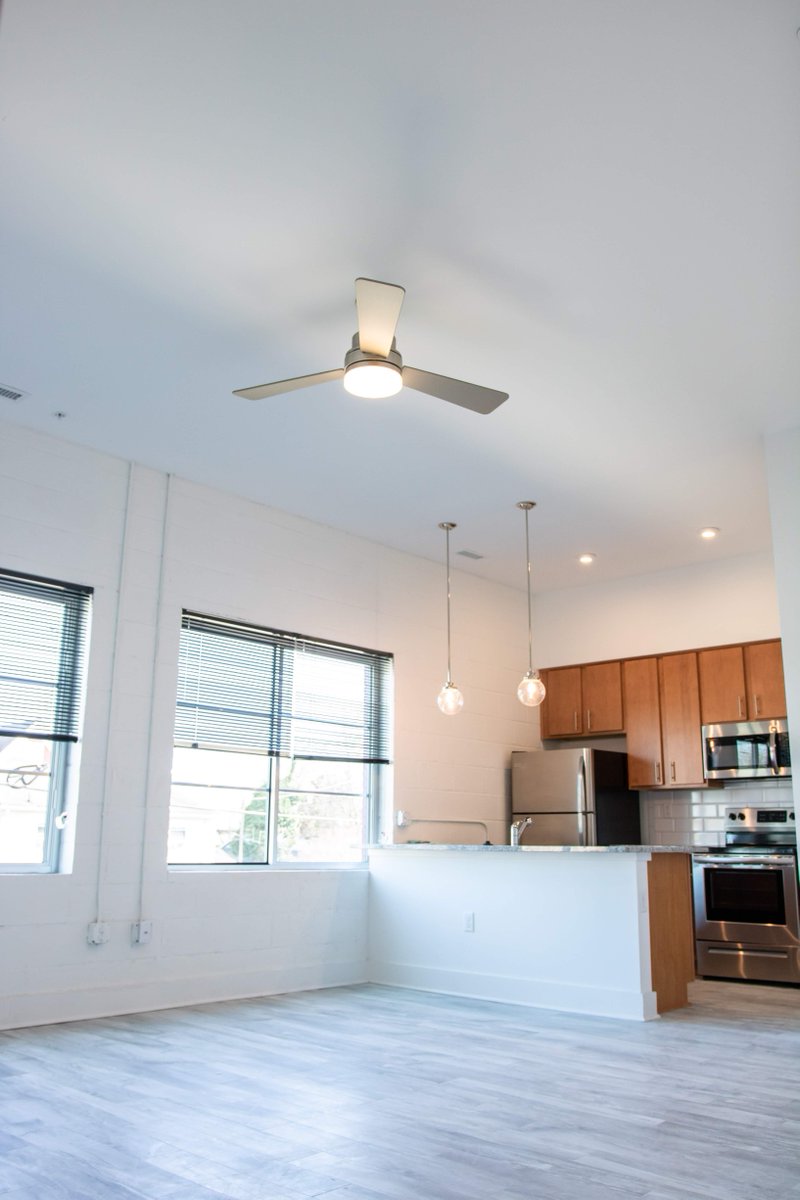 LegendPropGroup's tweet image. Two beautiful 2-bedroom, 2-bath apartments are open now:
• #203 — 818 sq ft — $1,899/month
• #121 — 1,160 sq ft — $2,039/month

Visit bandgplaceapts.com to schedule a tour.