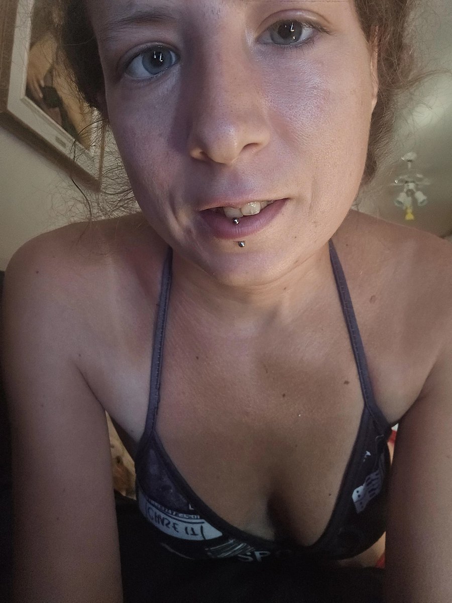 Juicy-Mel (@juicy_mel_of) on Twitter photo 