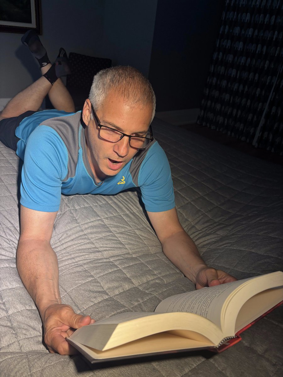 complexitydb's tweet image. One of the most common pieces of feedback I've been receiving about Traceback is how compelling and bingeable it is. I humbly agree. Page 261 blew my mind!
#WritingCommunity #writerslift #authors #bookspotlight #traceback