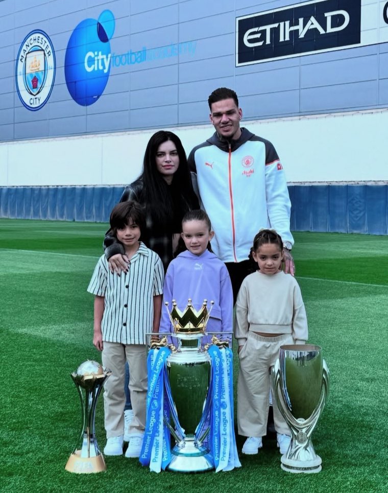 jemmy_sancho's tweet image. 🚨🚨 Here we go 

Man united fans are going to be happy this weekend because of the international break 

Meaning no club football 
#multiplesources