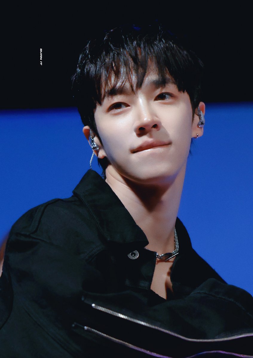 250903 입술 앙

#하이라이트 #HIGHLIGHT #비스트 #BEAST #이기광 #LEEGIKWANG <a href="/900_330/">LEEGIKWANG</a>