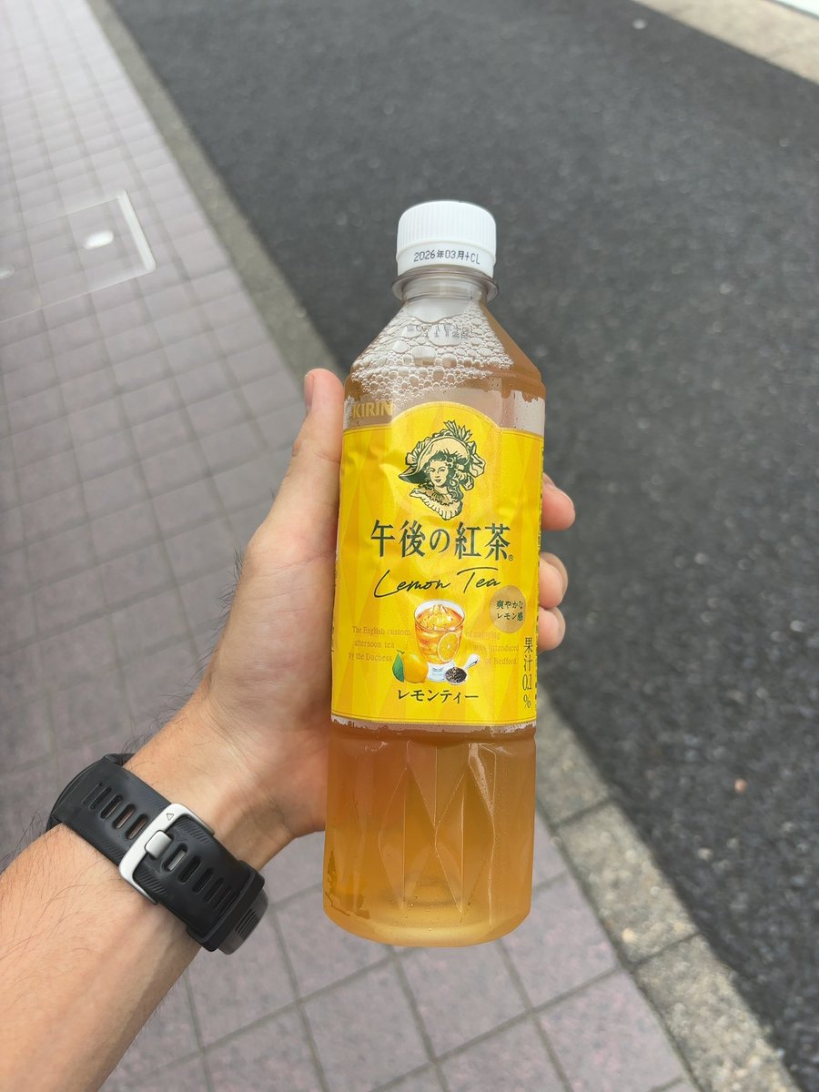 朝ラン10キロ🏃‍♂️
真夏のフルマラソンは身体へのダメージが大きく、連日8時間睡眠をしていてもまだ疲労困憊です😅