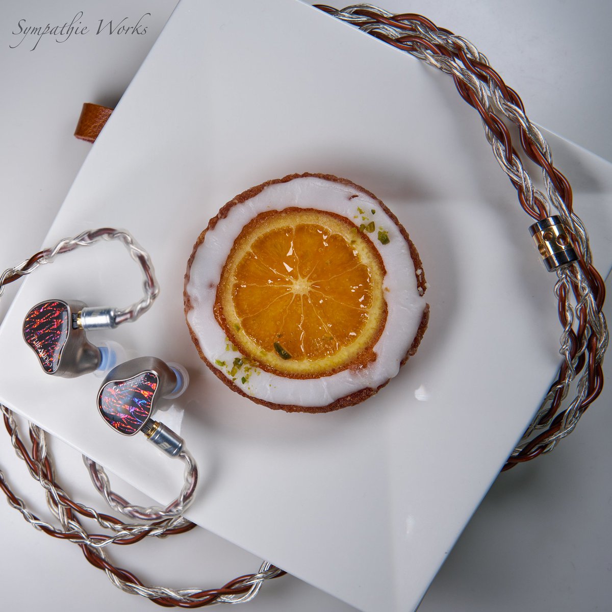 kuniakikunda's tweet image. Bonjour✨

Valhallaの高解像度で圧倒的な情報量を活かすには…

グルーヴ感なら【SW40】

繊細で緻密な音の粒の波を荘厳に味わいたければ【SW41】

でも今朝は、自然な空気感でクリアなボーカルを堪能したいから【SW33】

気分に合わせたケーブルを❣️

#SympathieWorks 
#SW33
#ThieAudio
#Valhalla