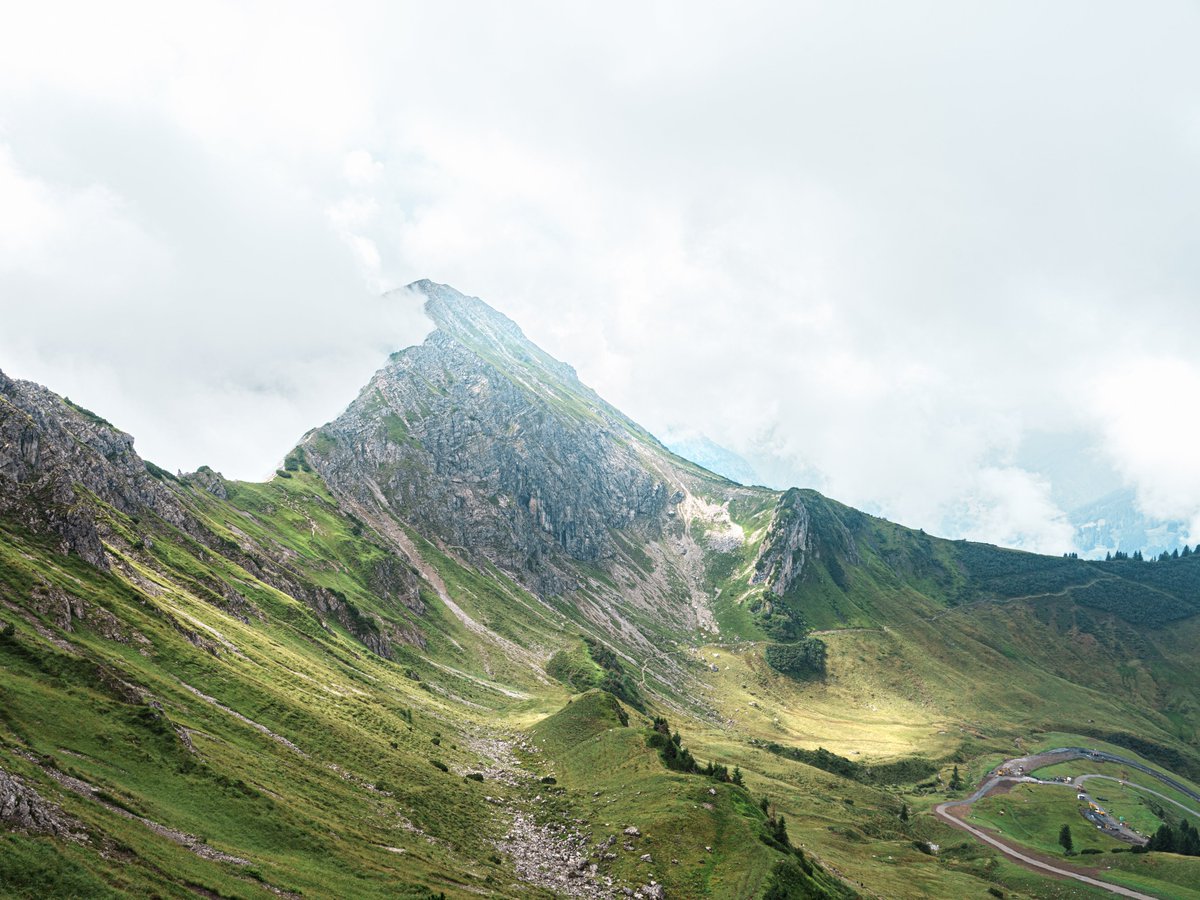 BluePixel2017's tweet image. Some photos of my recent cabin tour in the mountains with my father and sister.

-It was by far the most physically and mentally taxing one i've done yet, but the views of nature and wildlife made it all worth it! #alps #austria #photography