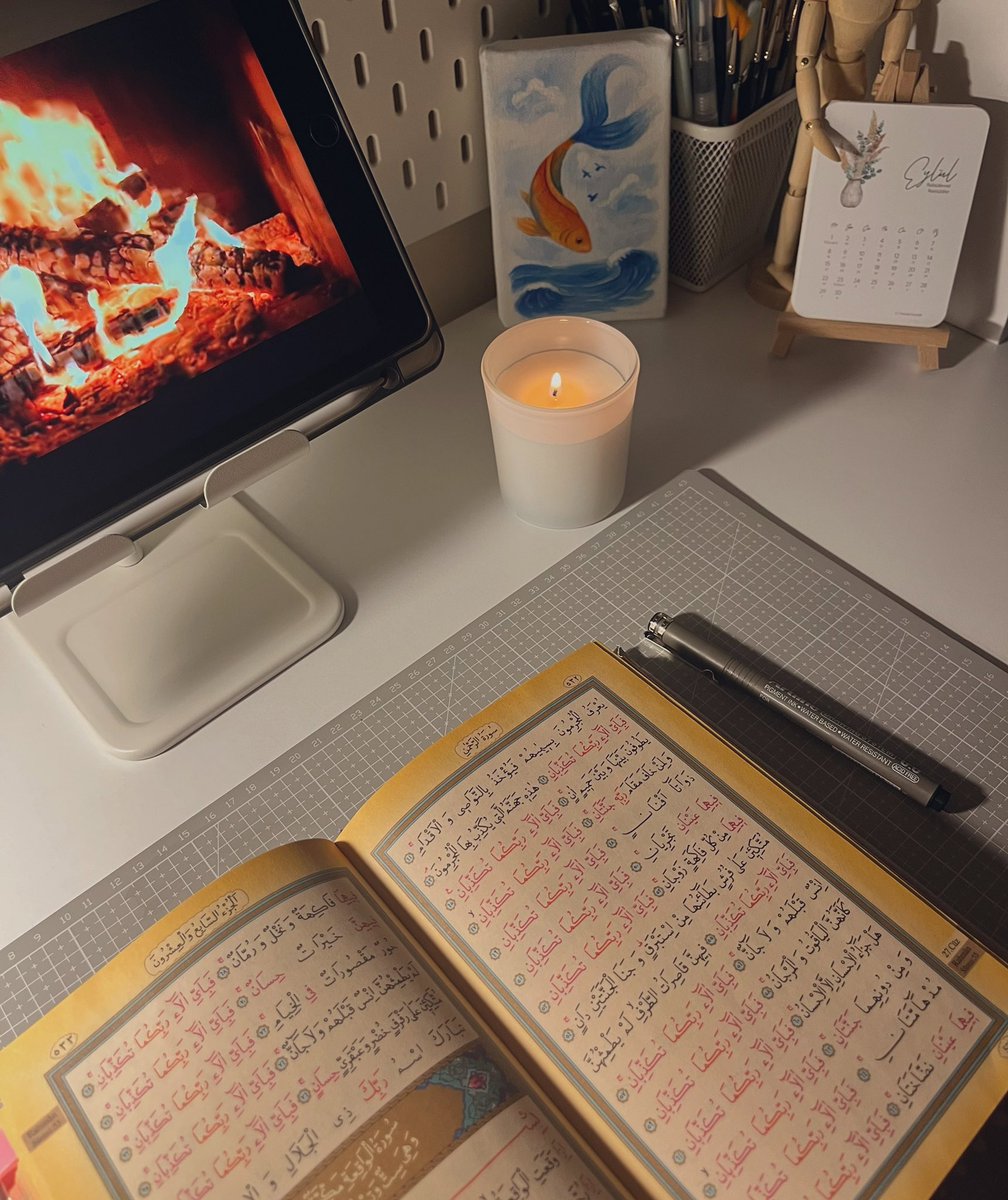 her zaman çizim paylaşımı yapıyorum bu masamda ama bugün mevzu derin 🌹