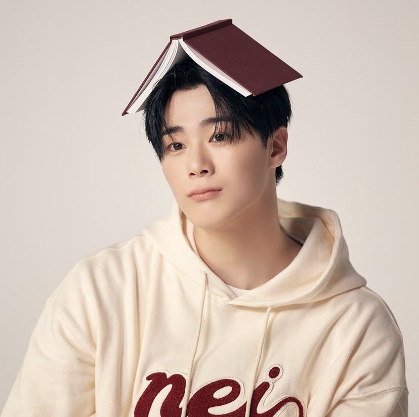 moonbin archive™️ tweet media