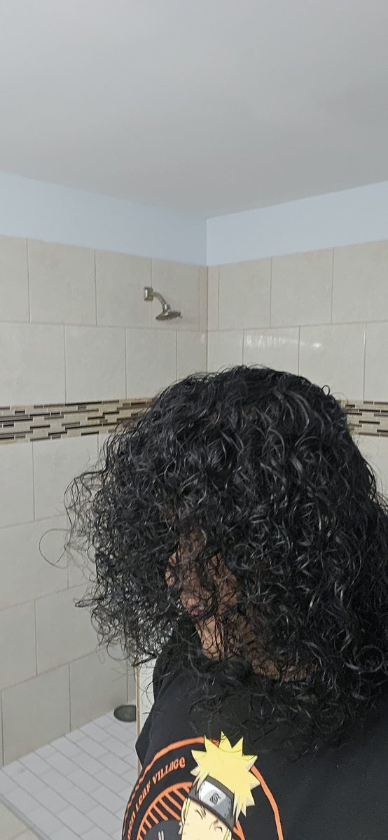 Krie_switch's tweet photo. Tis the hair good? https://t.co/HR3o863Tbc