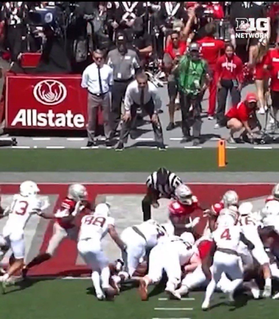 The Scarlet and Gray Podcast (@thesg_podcast) on Twitter photo Urban Meyer being the 12th man during Ohio State’s goaline stop against Texas is just ICONIC 🌰. Urban Meyer being the 12th man during Ohio State’s goaline stop against Texas is just ICONIC 🌰.