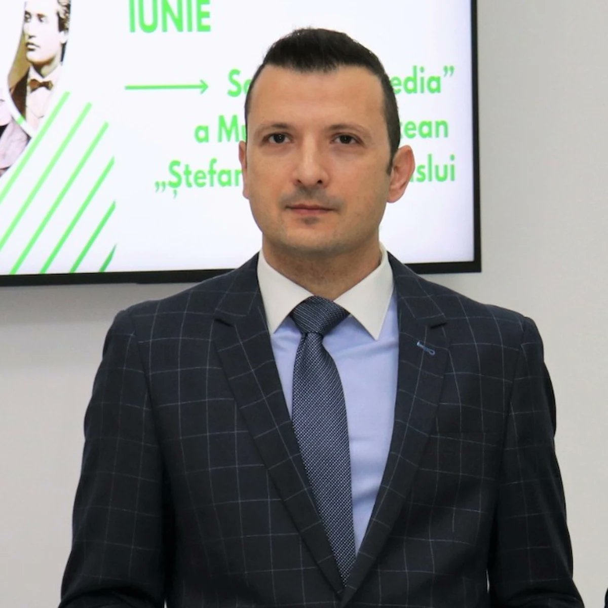 Edgar Bresó, profesor universitario, politólogo y colaborador de Onda Cero Valencia se incorpora a la agrupación de UCIN de Alzira. Edgar fue hasta 2023 concejal de Turismo del  ayuntamiento de Algemesí y de ideas liberales apuesta por el diálogo entre partidos.
#Municipalistas