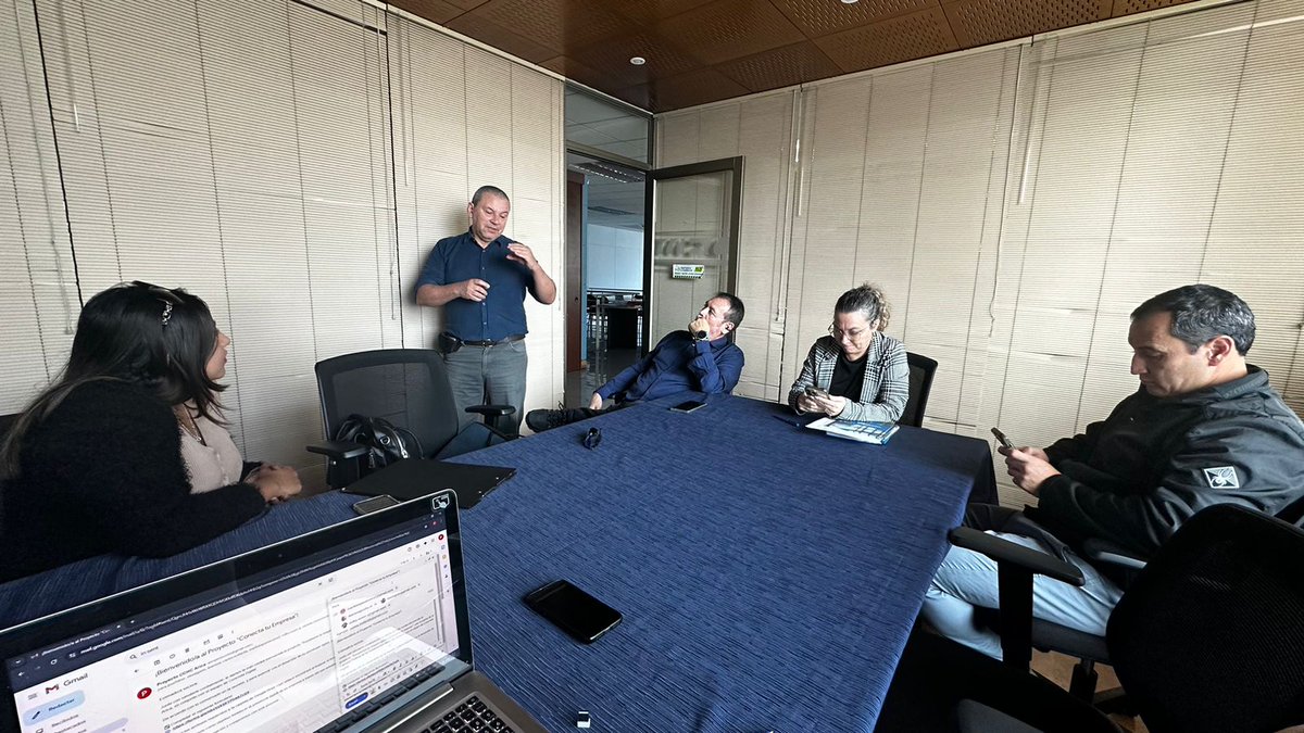 Socios de @CChCarica modernizan su presencia digital con proyecto regional del gremio. Lea en cchc.cl/noticias/conec…