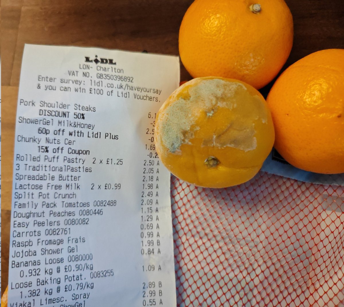 AdamElphick's tweet photo. @LidlGB once again the Charlton store fruit is mouldy on opening it!  What on earth is wrong with this store? I tried again after a few weeks going to a rival as previously had rotten fruit, now this. 🙄 https://t.co/Ov3FRUNQmT
