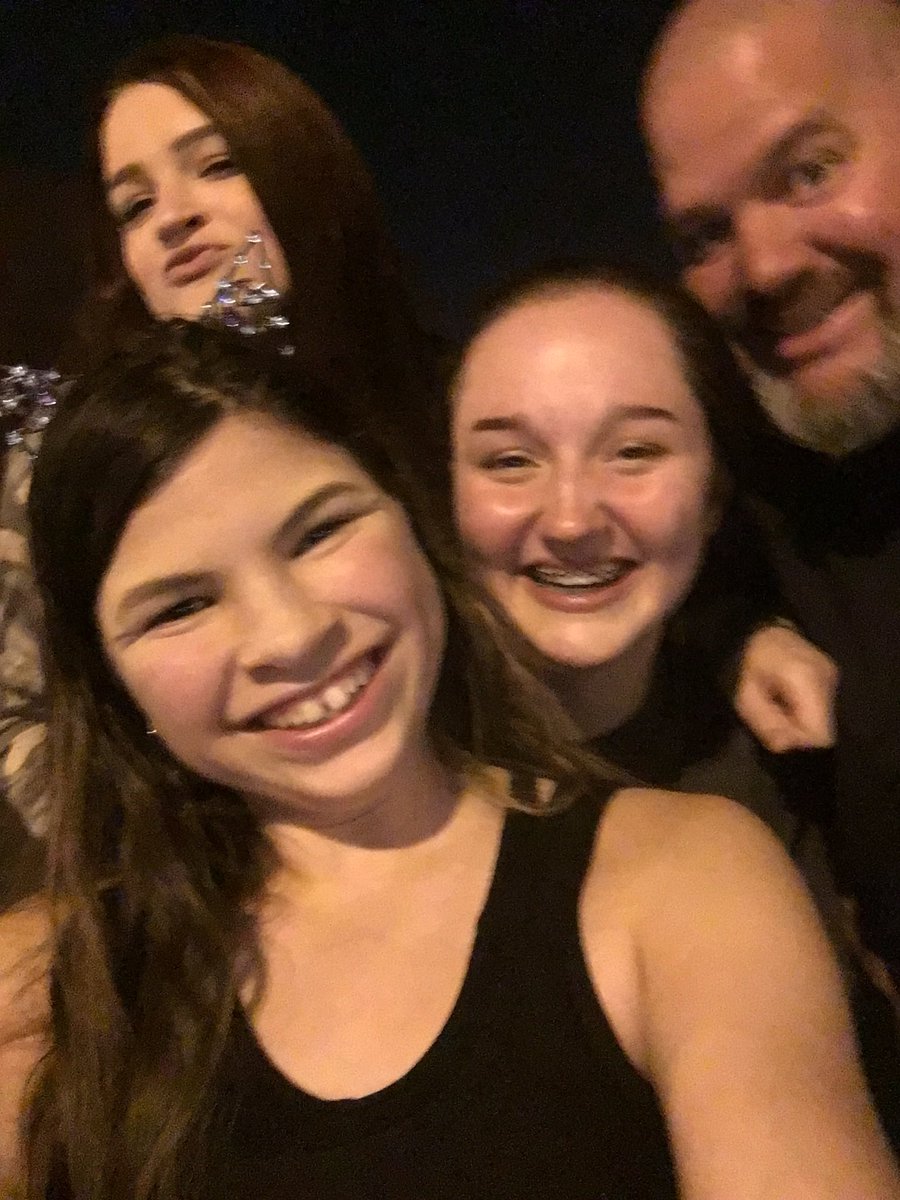 strawberryvirg0's tweet image. and i was like huh.    when did you get
                                          hot?
(The glow up I never thought I’d ever have and yes I copied my nat 🤍)