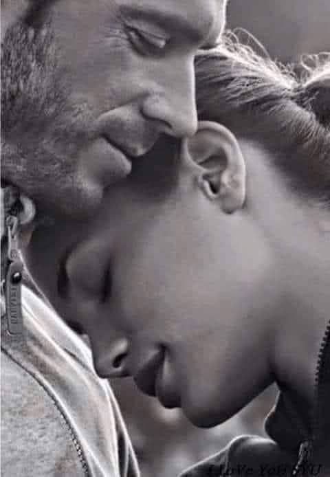 <a href="/huruffarida_/">حــــروف فـــريــدة</a> <a href="/N90M7/">حـــــروف🎻🎻</a> من أخبركِ
أني
#تغافلت_عن_زلاتك
وأني ٲريد
عناقكِ ْلأختبئ
عن
كل مايؤلمني 
وأبوح لكِ
عن ما اريد 
#حروف_فريدة 
#القبطان