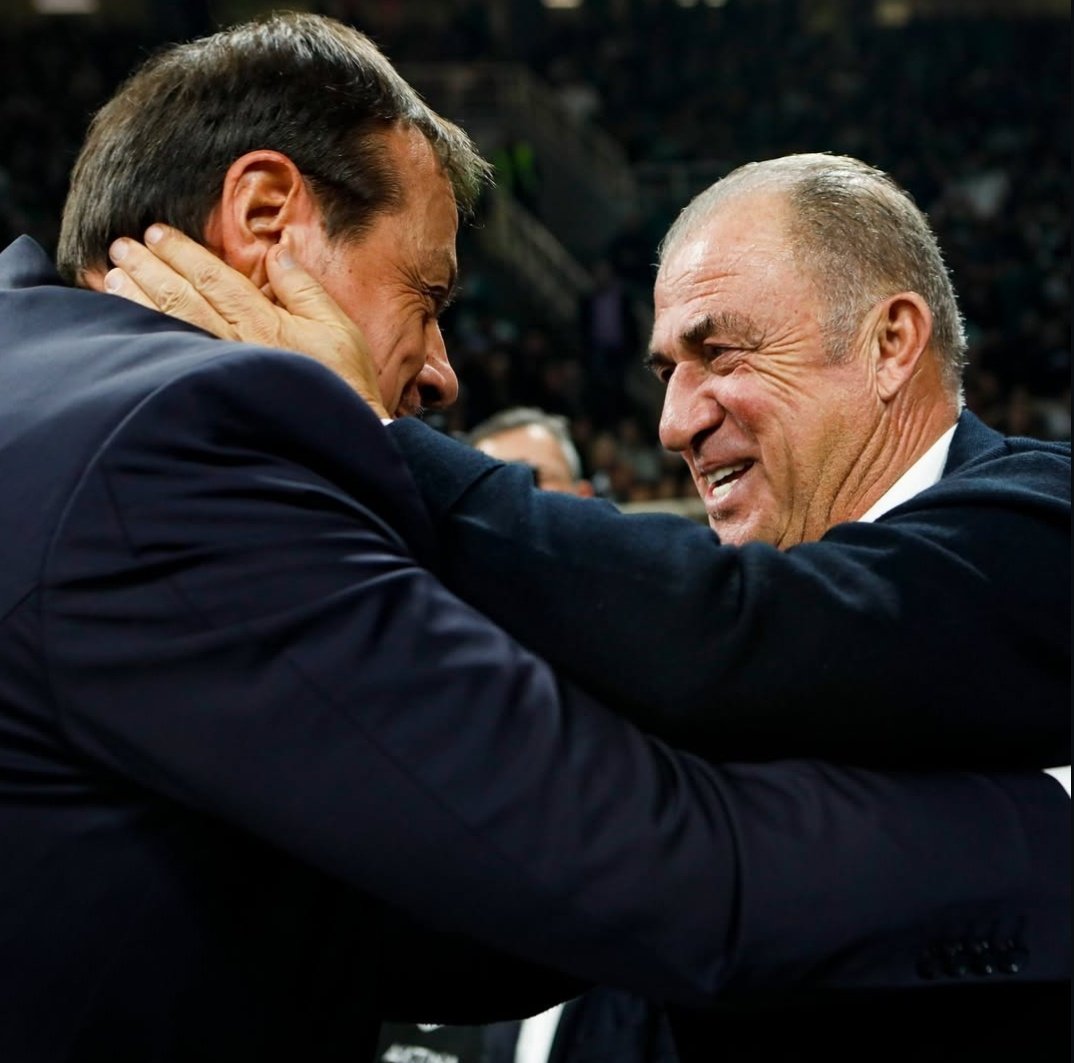 Galatasaraylı olmaları imajımız açısından inanılmaz bir olay 

Allah sizi başımızdan eksik etmesin