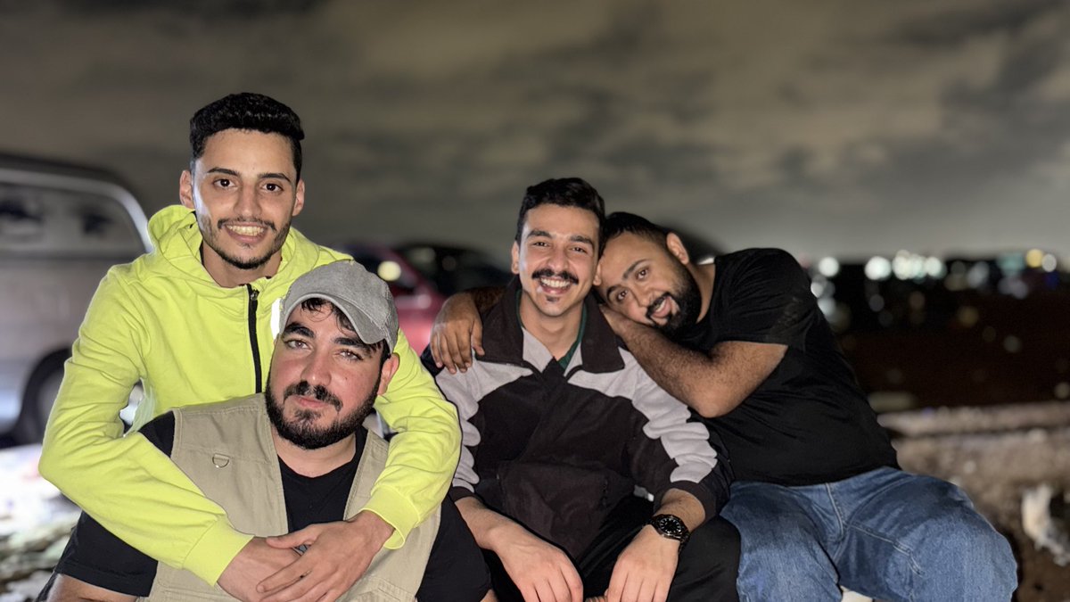 أنا بحب صحابي ❤️