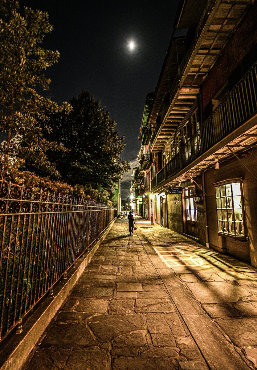 Pirates alley under the moon, New Orleans