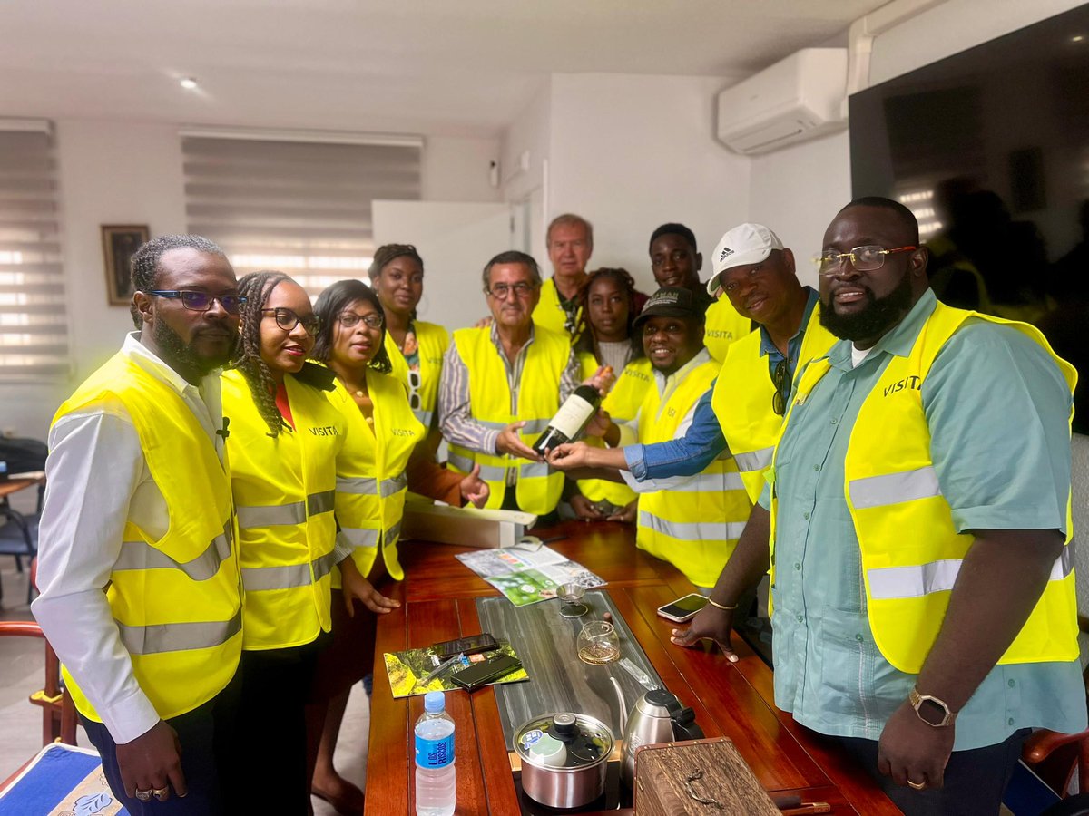 À Madrid, Stevens Gregor Gabriel, directeur de l’École d’Assistance Maritime, Aérienne et Hôtelière (EAMAH), a conduit une délégation haïtienne composée de représentants de la Fondation Invictus European Students Services, de l’Académie de Linguistique Appliquée (ALA) et de la