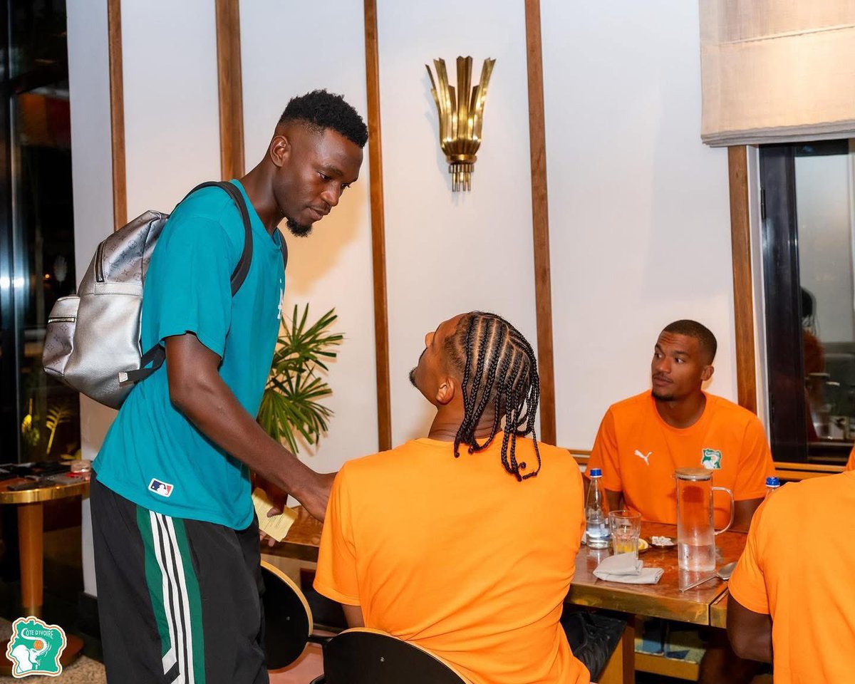 LeFoot225's tweet photo. Yahia Fofana a rejoint le groupe. 🇨🇮 https://t.co/ul8p3LFH4V