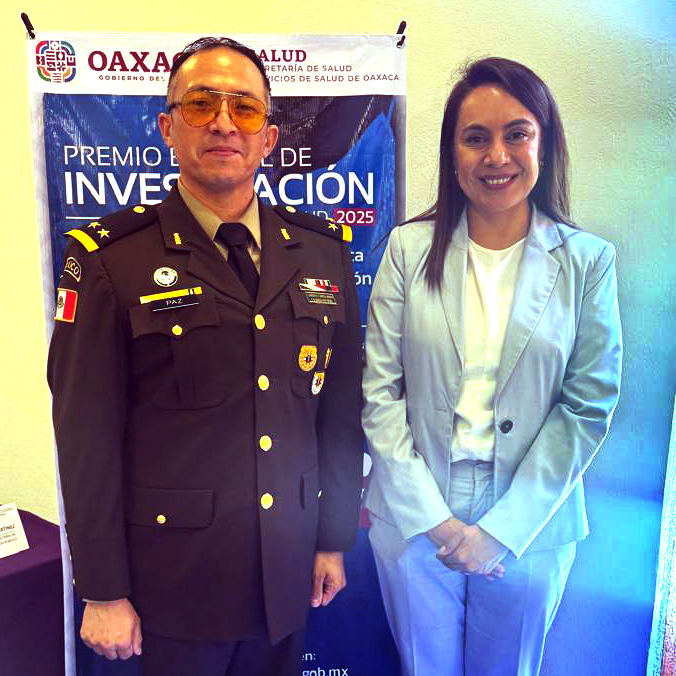 La investigación es la base del futuro en salud. Como miembros del Comité Estatal de Investigación, en Red OSMO participamos en el lanzamiento del Premio Estatal de Investigación en Salud 2025, junto a nuestra Directora General, Ing. Lesly Moncada.👩‍⚕️
#InvestigaciónEnSalud #Oaxaca