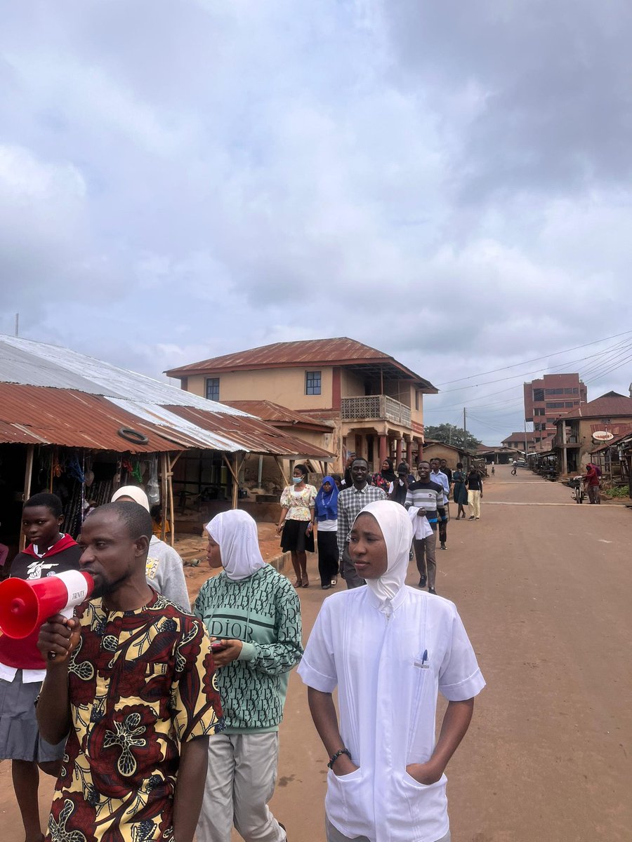 Tosino_c's tweet photo. Had a community announcement today with the health workers🫂
#communityposting https://t.co/nPm7OgV3kY