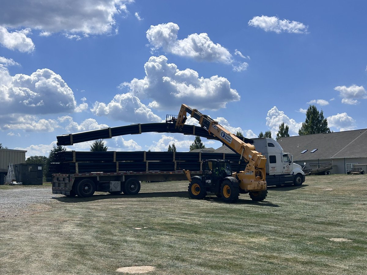 Great start throwing the first flags down for an <a href="/greenirr/">GIS</a> project at Hershey CC. Brand new <a href="/ToroGolf/">Toro Golf</a> irrigation system installed by <a href="/winterberryirr/">Chris Daigle</a> - supplied by <a href="/TurfEquipSupply/">Turf Equipment</a> #projectseason #golftour11