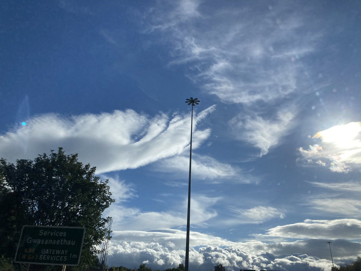 When you look up &amp; all you see is fake skies 🤨🤢🤮😮‍💨
I miss normal skies …Geoengineering is our sky destroyer