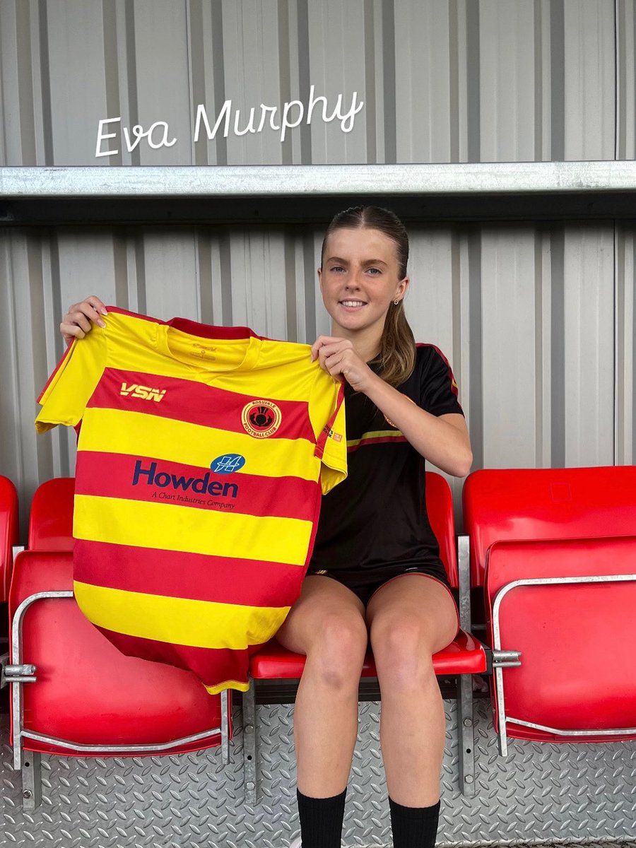 Player News ✍🏻 

We’re delighted to announce that Eva Murphy has signed with Rossvale Women for the 2025/26 season! 💛❤️💙

👕 Player Kit Sponsorship is now available for Eva. Message the page if interested. 

#WeAreRossvale
#RossvaleWomenFC
#2526Season