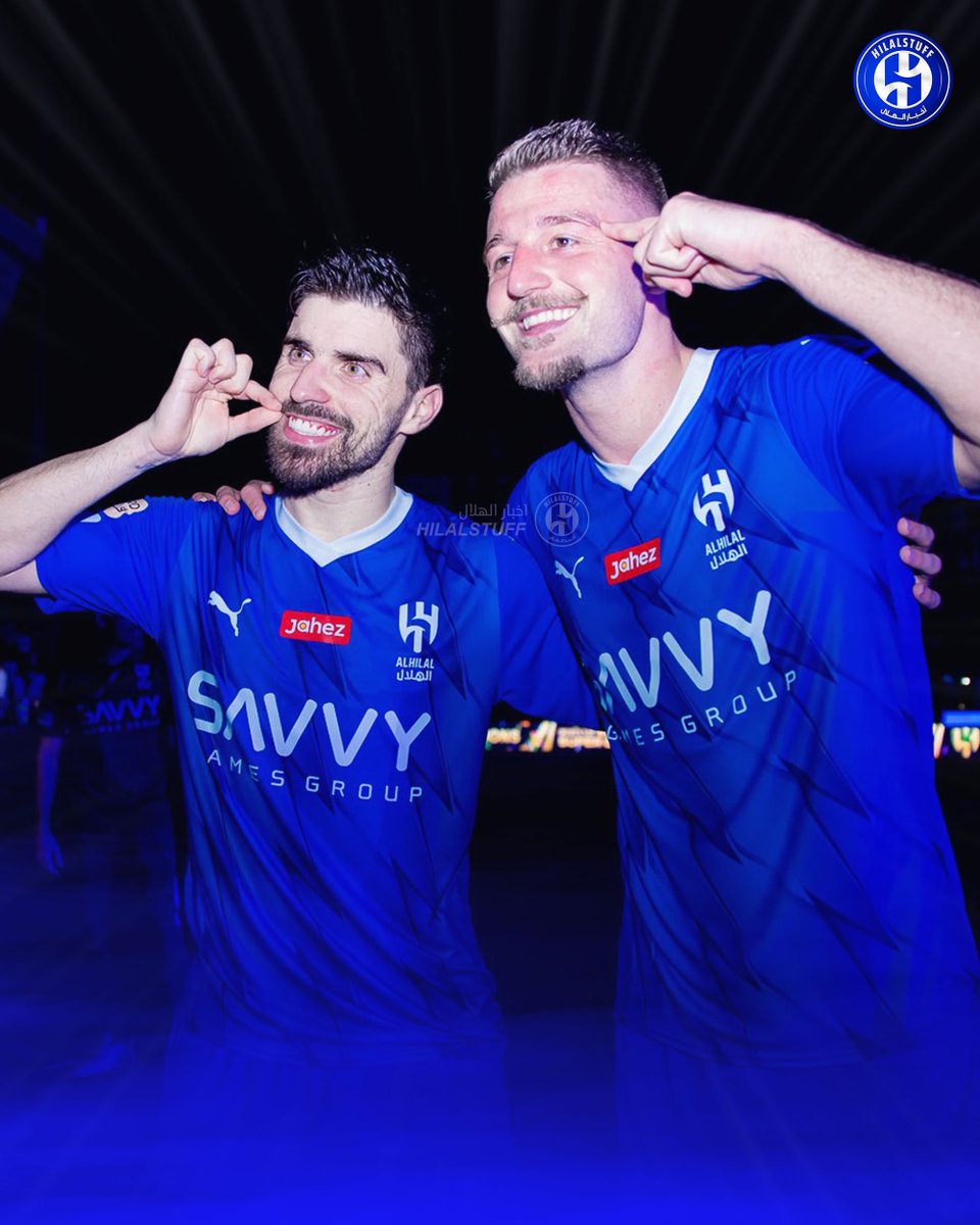 فيه حاجة كثير متغاضين عنها او ما اعطوها اي اهتمام .. 

نيفيز وسافيتش الثنائي الاهم يدخلون الفترة الحرة بعد 3 شهور وتنتهي عقودهم في 30/6/2026 

وعلى فكرة حتى بونو + وكوليبالي نفس الشي بالضبط .. 

لازم الادارة الهلال تفك الملفات المهمة هذي في اقرب وقت ممكن لتجديد عقود بعضهم