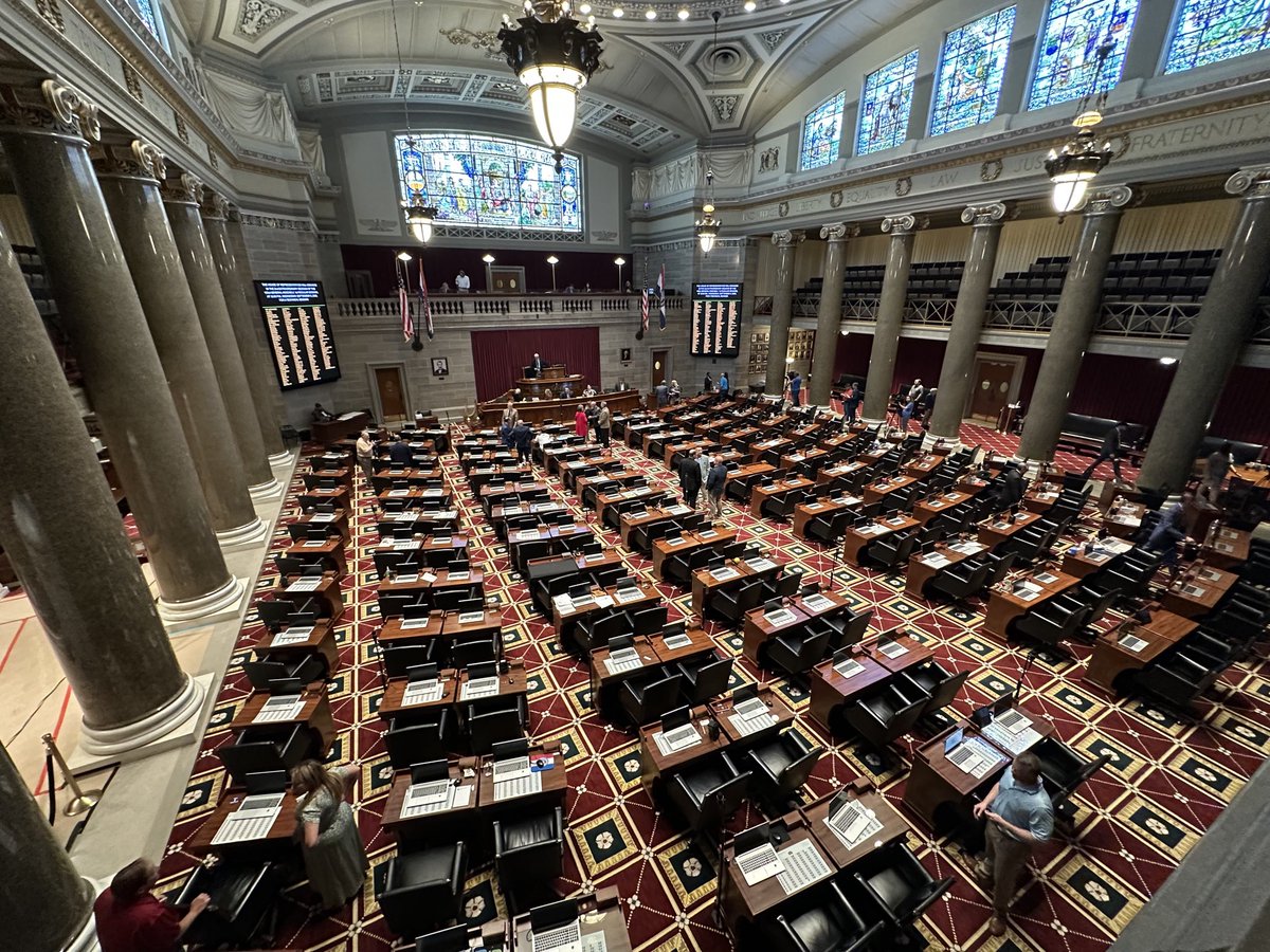s_webber's tweet photo. The Missouri House Republicans just kicked off special session by blatantly violating the Missouri Constitutions clear requirement that a quorum be present to conduct business, and ignoring Democratic objections when it was pointed out #MoLeg https://t.co/VH1Ogj6nXY