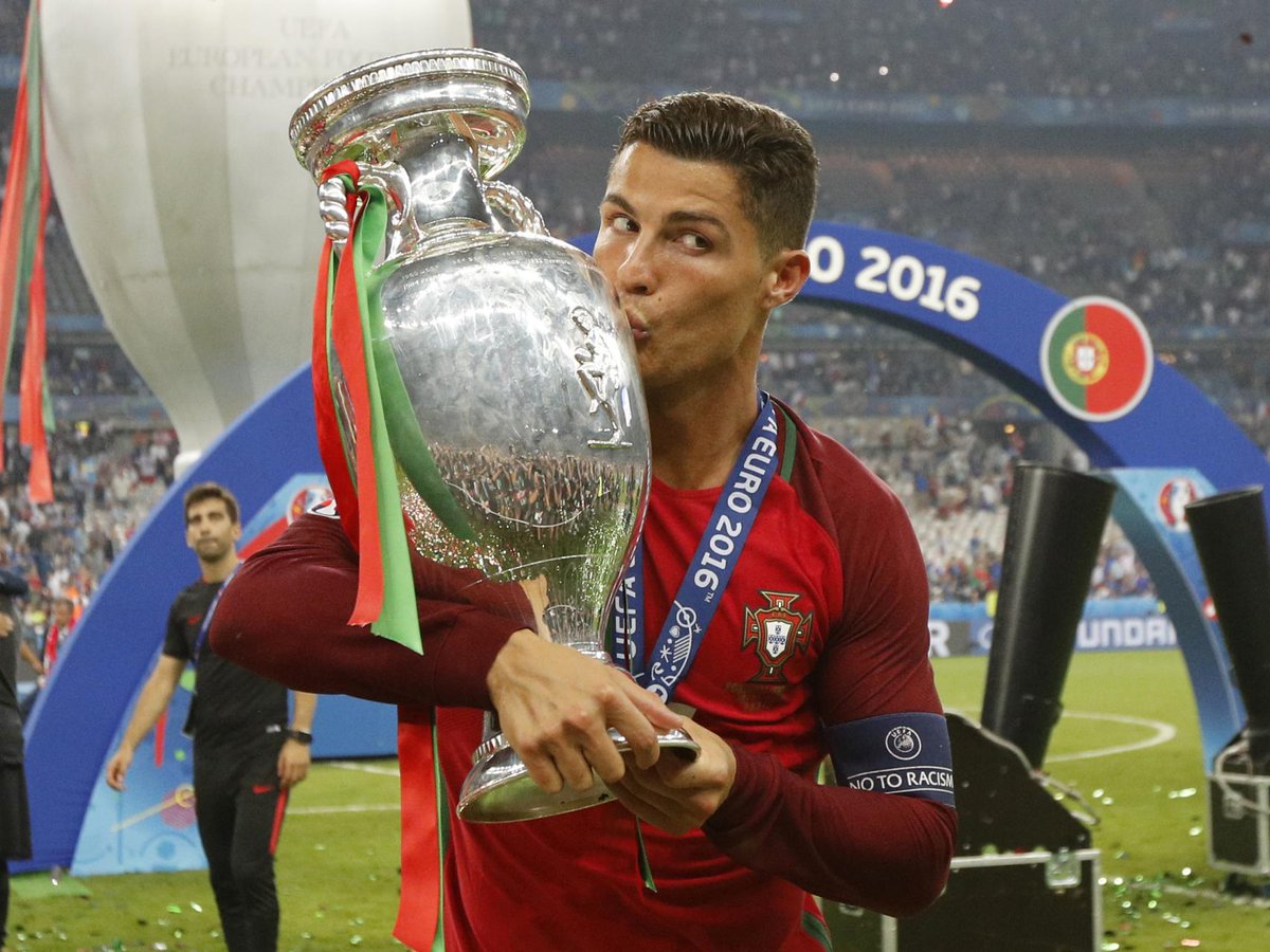 ELED3633's tweet photo. @Mario___RM Queda tercero en fase de grupos en el grupo más fácil de esa Euro, no aparece en fase eliminatoria y se lesiona en la final. Efectivamente Mario, mismas vibras. https://t.co/YWSRSrd1Wx
