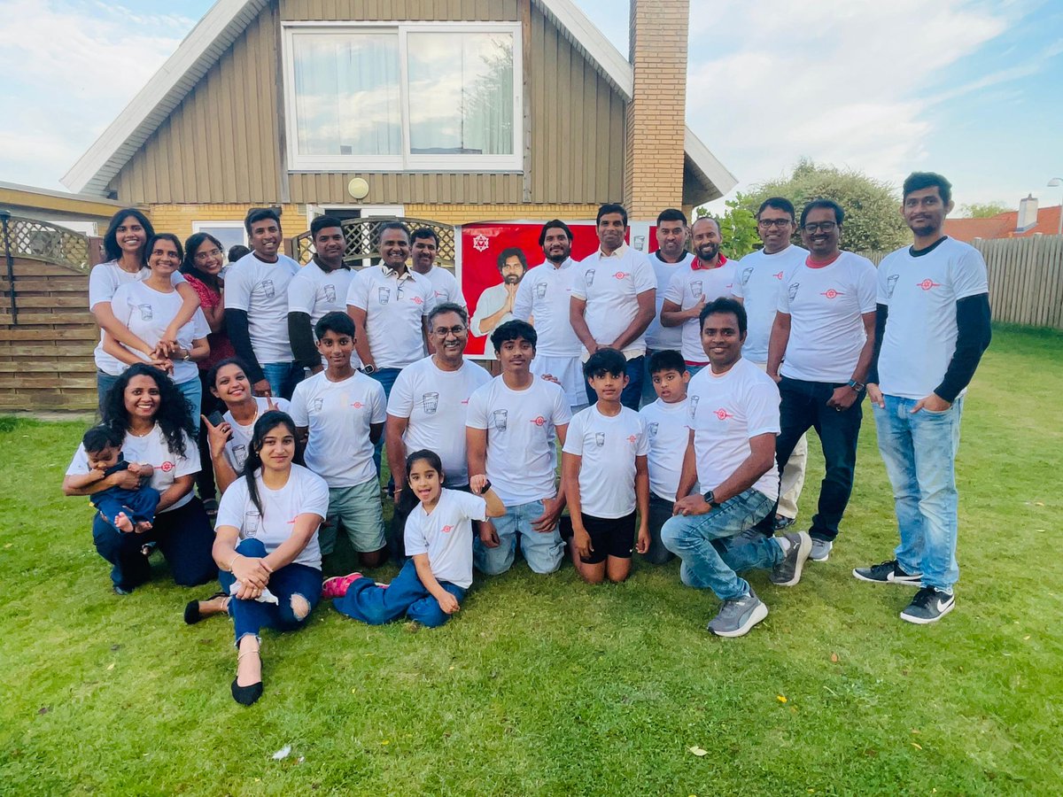 JSPSavve's tweet image. The Janasena NRI Wing (SAVVE) in Copenhagen, Denmark, proudly celebrated the birthday of @JanaSenaParty Chief and Andhra Pradesh Deputy Chief Minister, Shri @PawanKalyan Garu, honoring his inspirational leadership and unwavering commitment to public service.

#HBDPawanKalyan